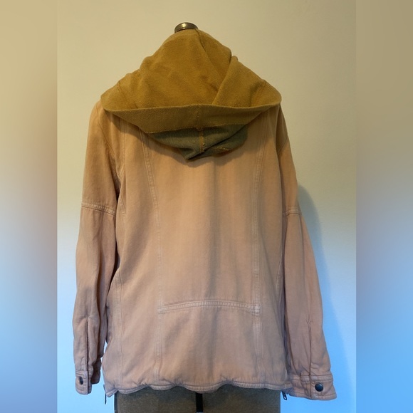 Free People oversized weighted jacket size Medium.  Women’s peach & grey jacket - Picture 5 of 6